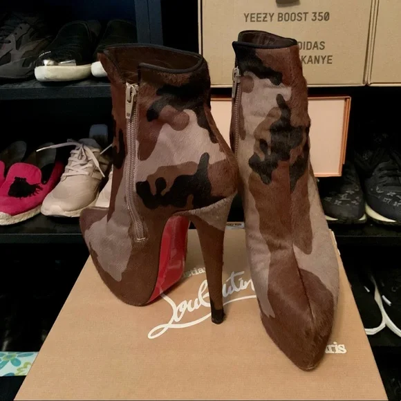 Christian Louboutin Ciara In Camouflage Booties - Picture 5 of 8